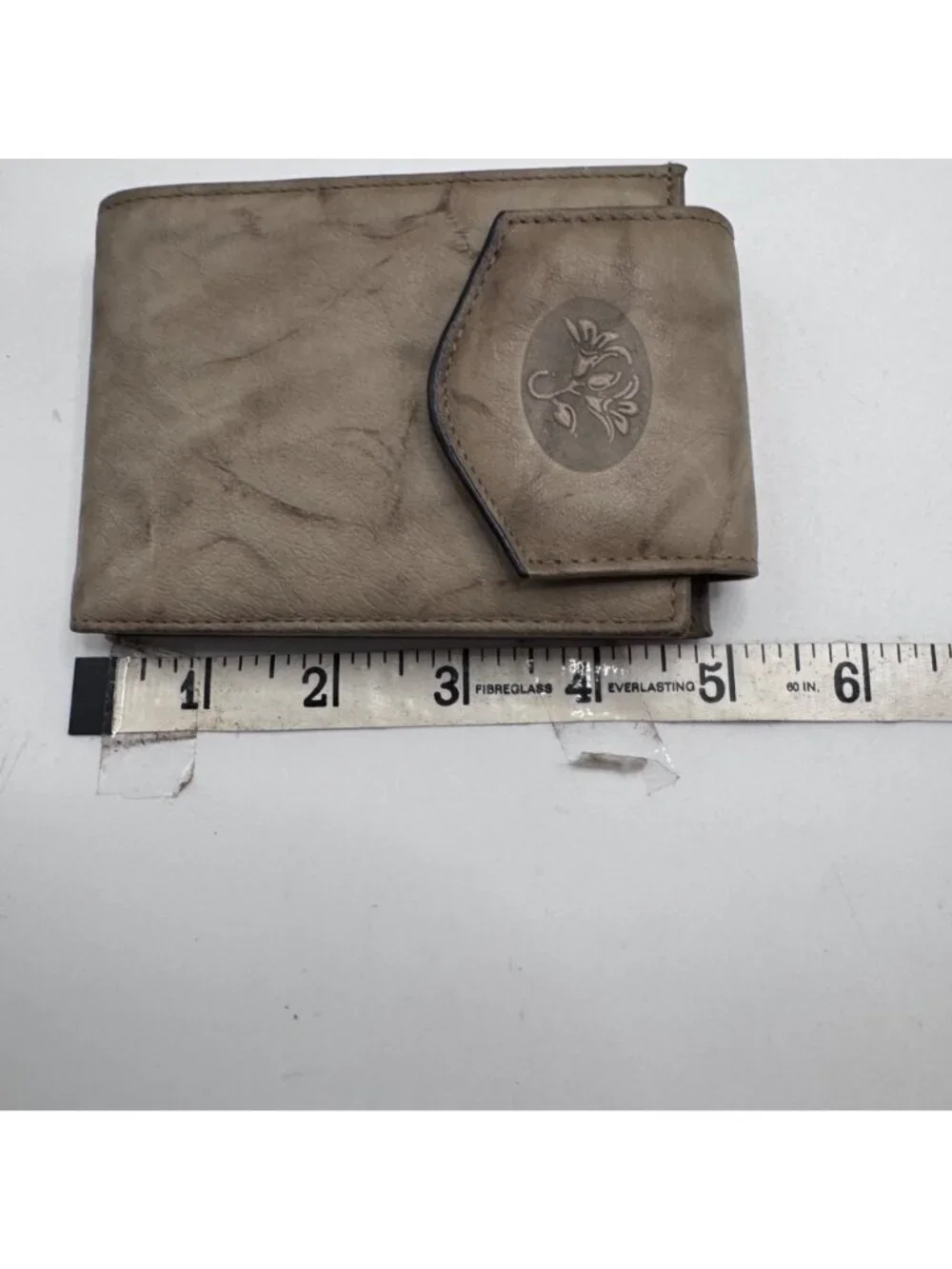 Buxton Heiress Top Grain Cowhide Leather Wallet Bifold Floral Embossed Flap Beig - Picture 5 of 13